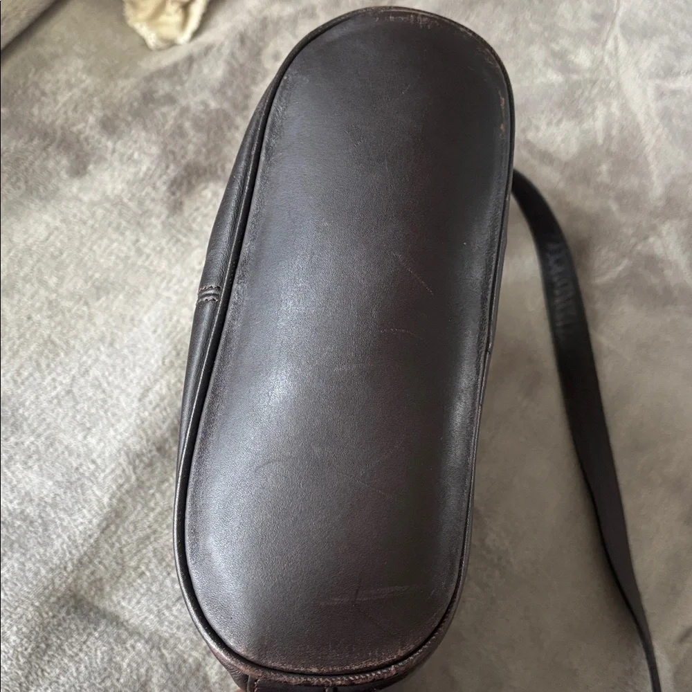 Vintage Sport Coach Dark Brown 90’s Leather Crossbody‎ Bag